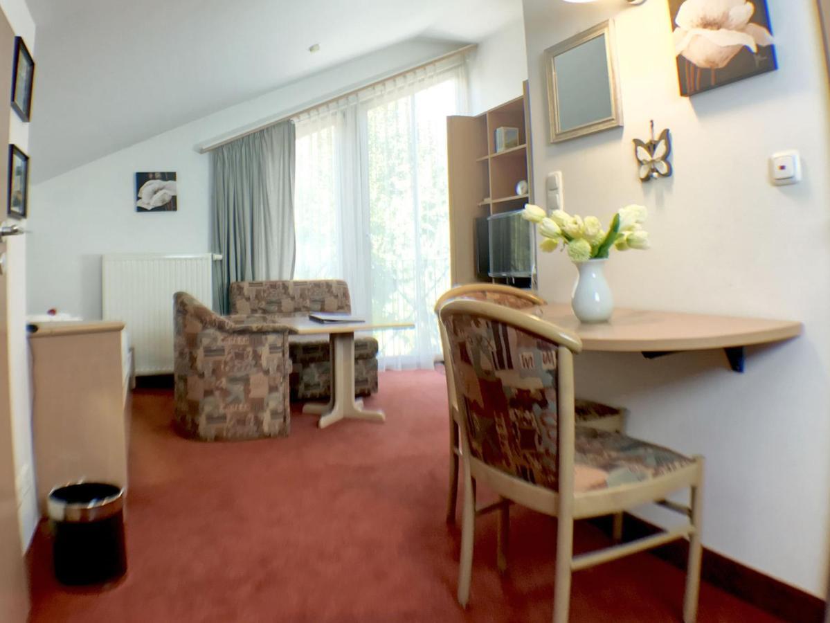 Appartement-Hotel Sibyllenbad Neualbenreuth Buitenkant foto