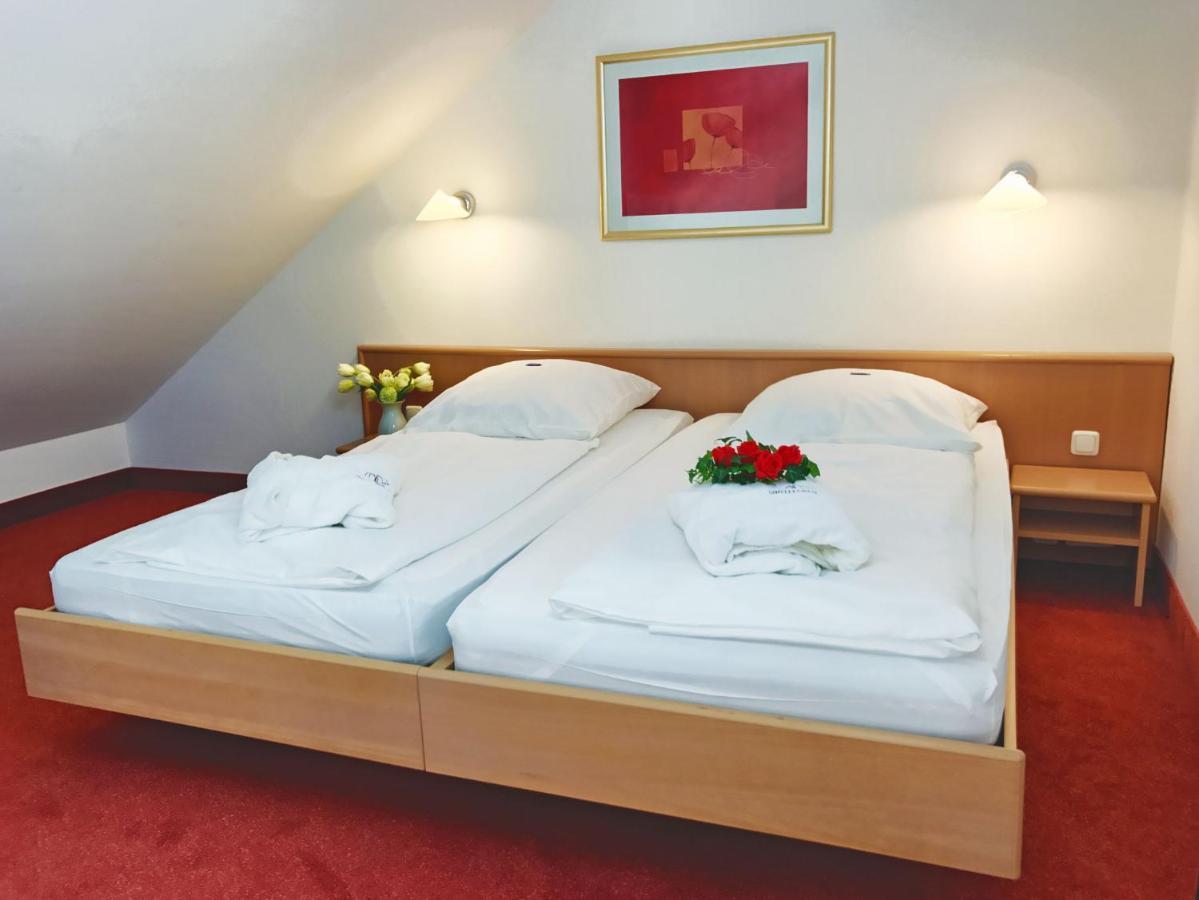 Appartement-Hotel Sibyllenbad Neualbenreuth Buitenkant foto