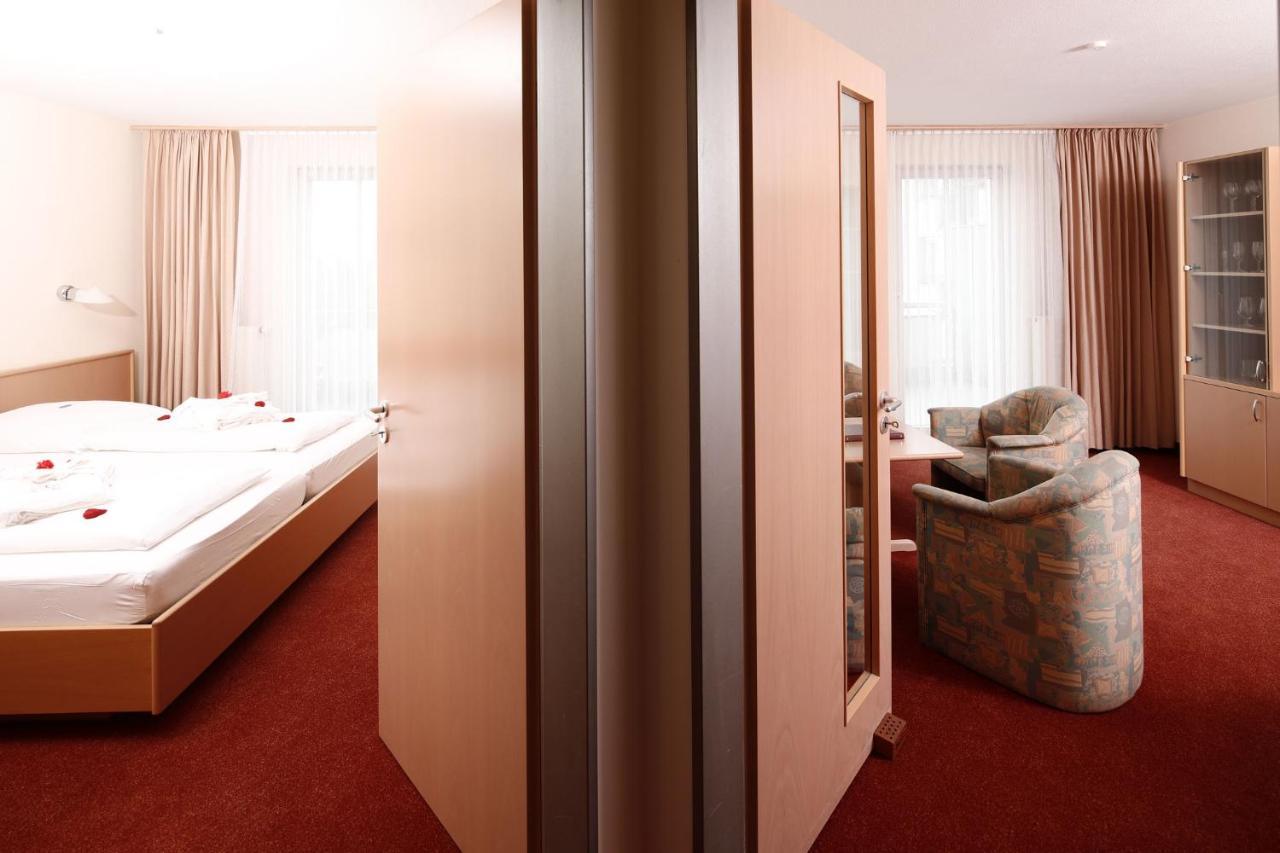 Appartement-Hotel Sibyllenbad Neualbenreuth Buitenkant foto